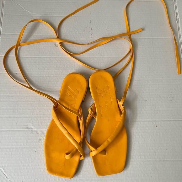 ZARA Leather Sandals - Picture 2 of 8